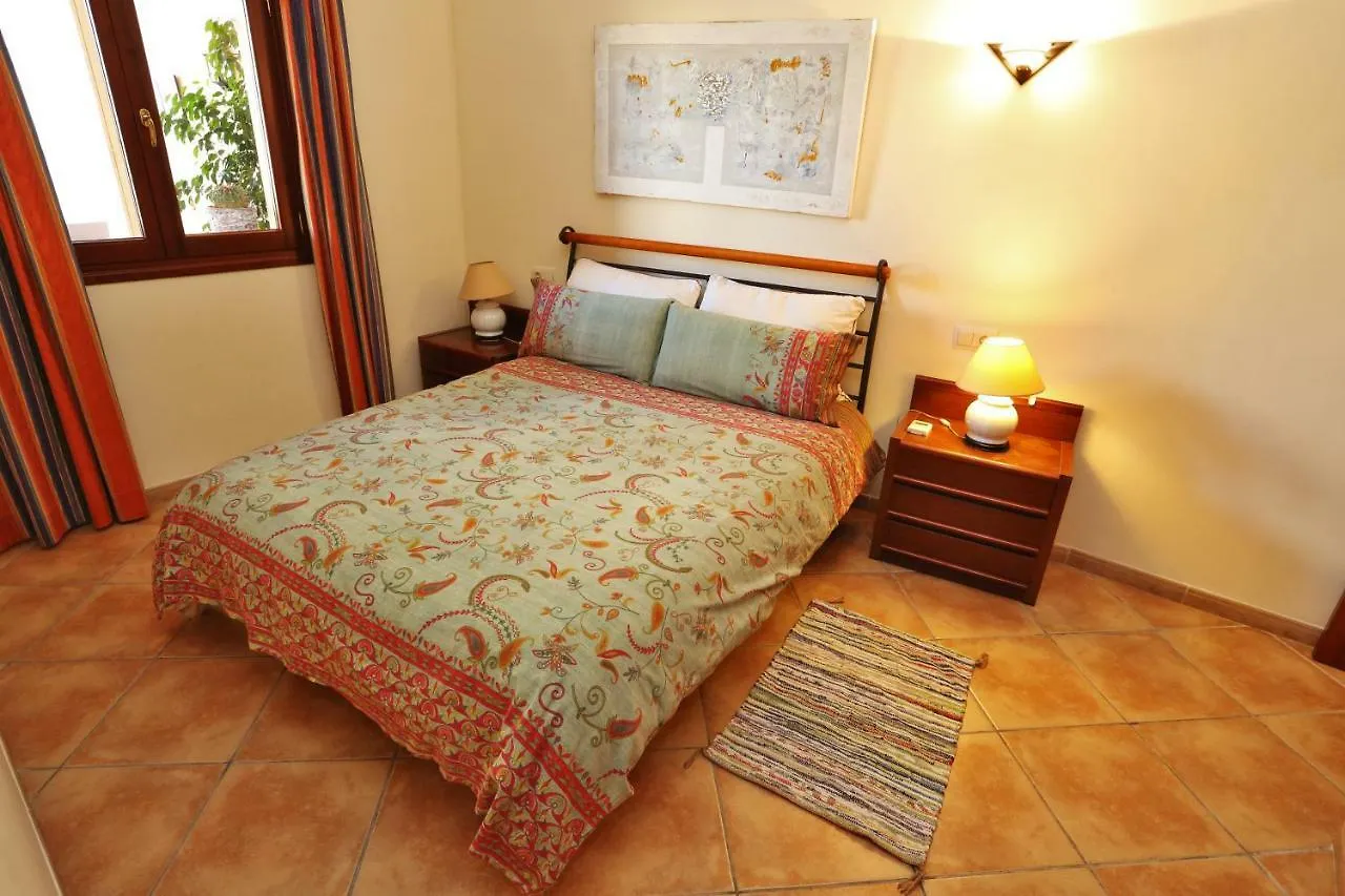 Flowers House Holiday home Maria De La Salut 0*,